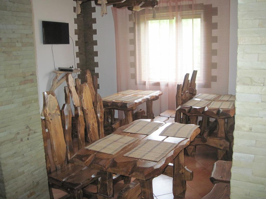 Guest House Stari Druzy 슬랍스크 외부 사진